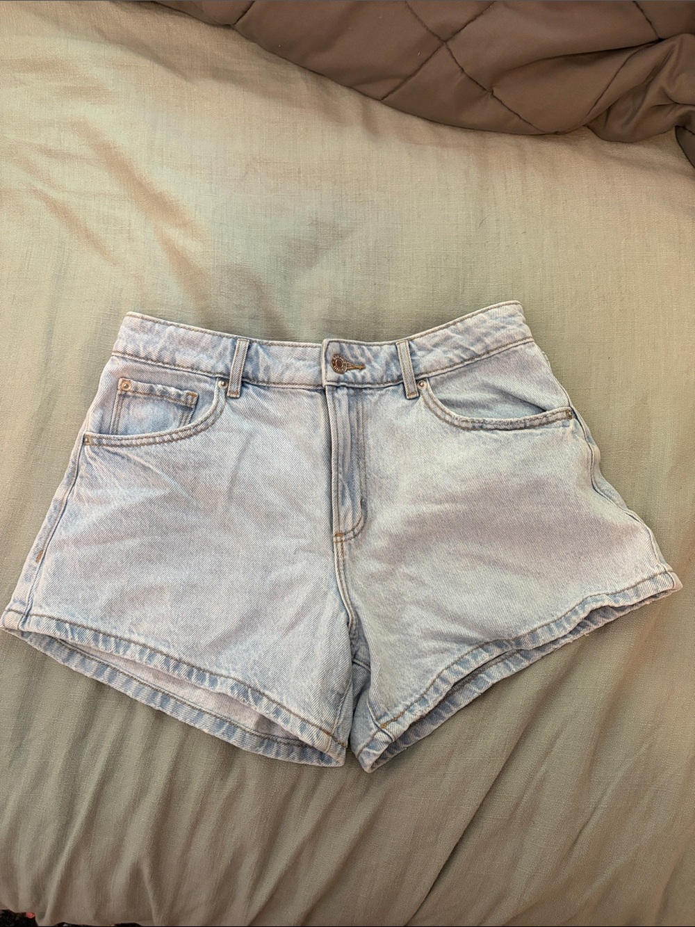 Garage Light Wash Denim Jean Shorts - Pale Blue